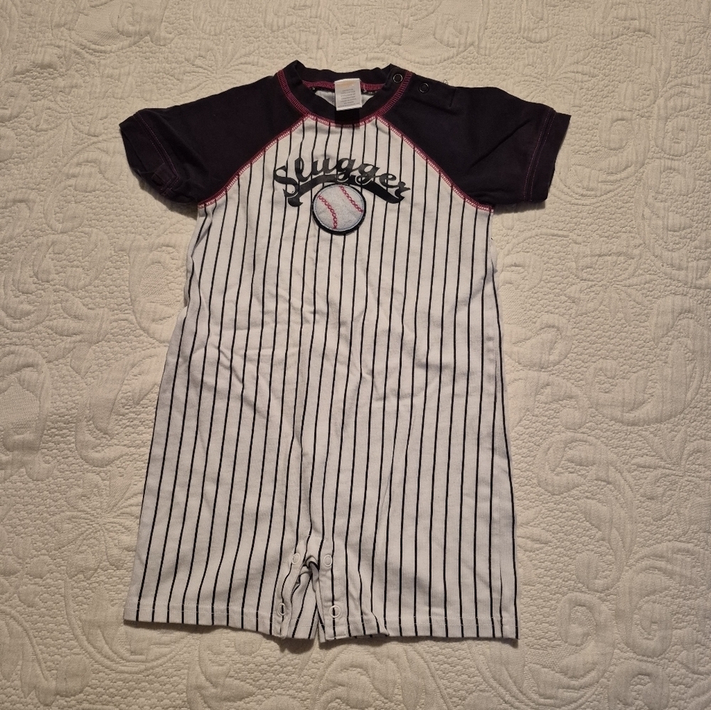 Gymboree boys size 2T Outlet baseball line shorts romper VGUC